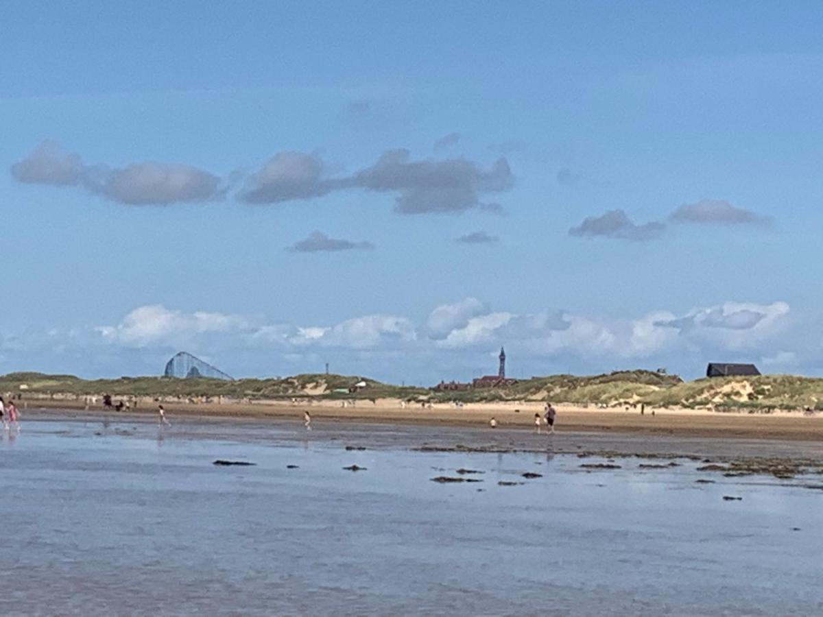 Beach Lookout - Sea Views Литам Сент Аннс Екстериор снимка